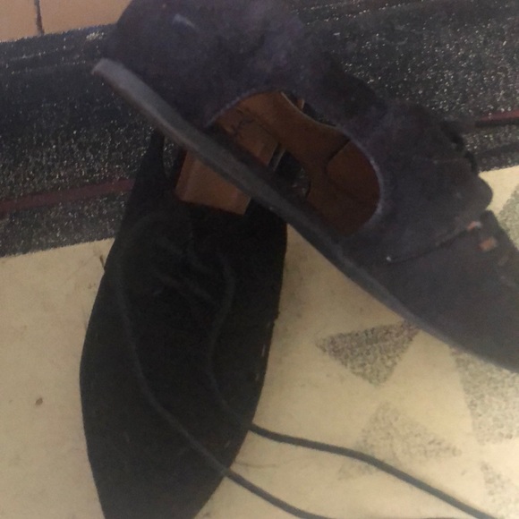 Shoes - Picture 2 of 2